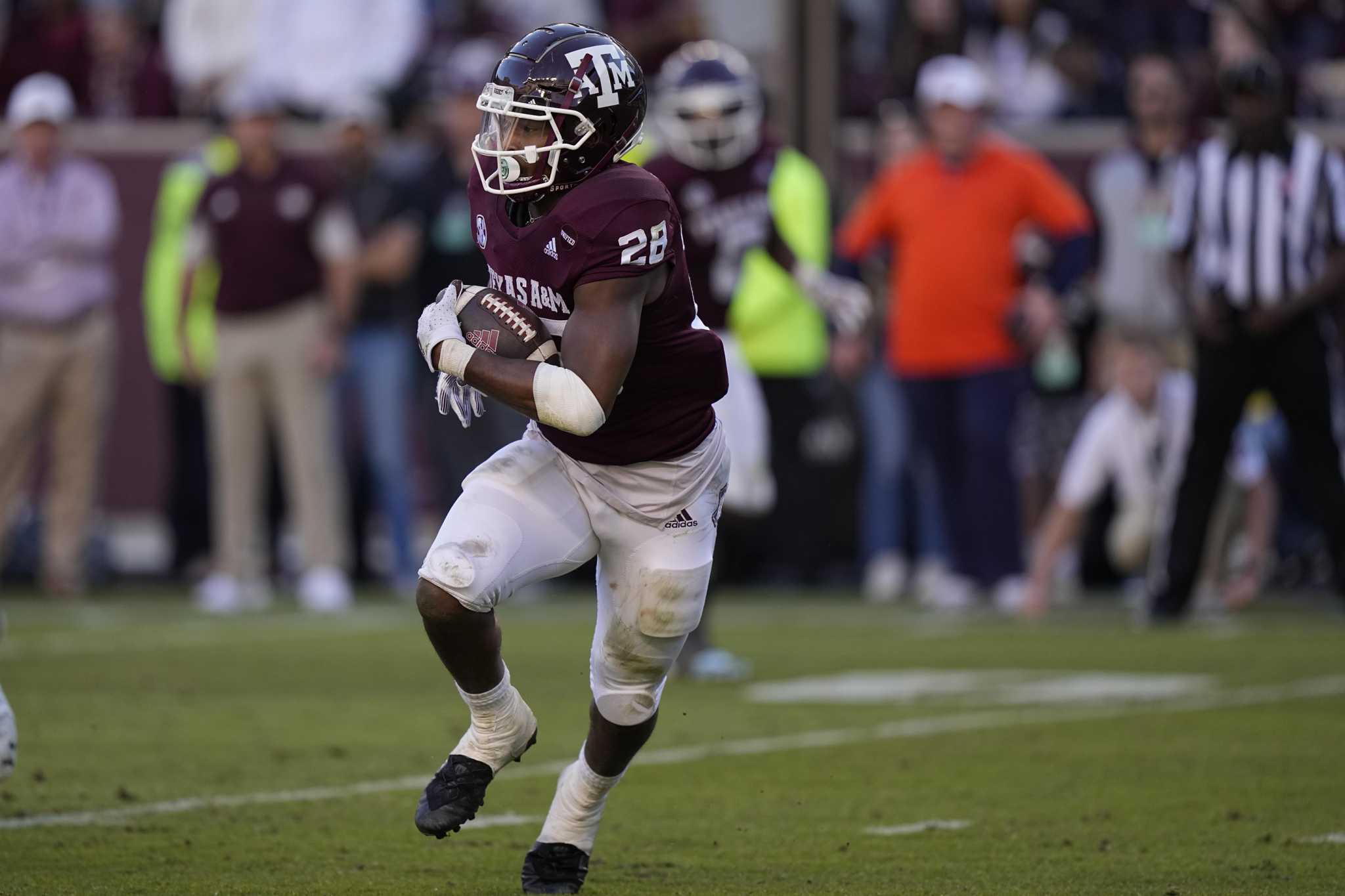 Texas A&M 2022 NFL Draft Scouting Reports include Isaiah Spiller
