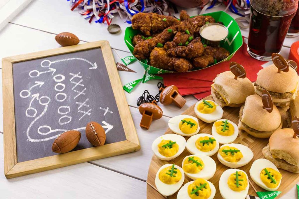 13 Fun and Cheap Fantasy Football Draft Party Ideas